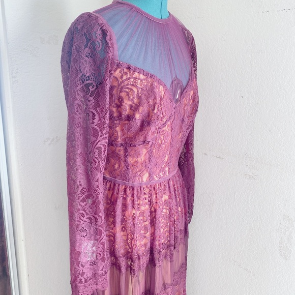 MAROON BERRY TADASHI SHOJI LACE CORSET MIDI DRESS SZ 6 - Picture 9 of 15